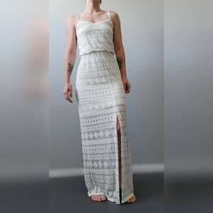 Beachy Lace Dress Off-white